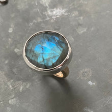 Load image into Gallery viewer, Labradorite, Size 7 3/4